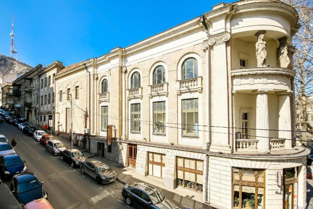 Town Center Rustaveli Aparthotel ティビリシ エクステリア 写真